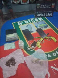 Imagem da notícia - PMAM prende homem com drogas no bairro Santo Antônio