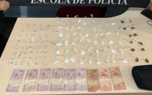 Imagem da notícia - PMAM prende homem por tráfico de drogas no bairro Compensa