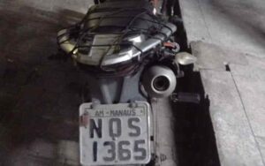Imagem da notícia - No conjunto Canaranas, homem é detido pela PMAM por roubo de motocicleta