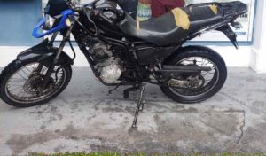 Imagem da notícia - Polícia Militar detém dois jovens com moto furtada, em Manaus