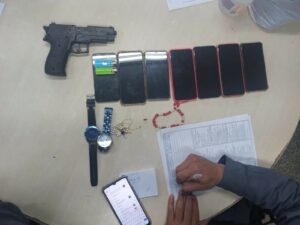 Imagem da notícia - Trio é preso pela PMAM após assalto a coletivo do transporte urbano, na zona leste