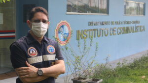 Imagem da notícia - Perito Criminal: profissional tem papel fundamental para elucidação de crimes