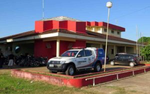 Imagem da notícia - Em Itacoatiara, PC-AM apreende balsa com 40 mil litros de combustível que havia sido alvo de piratas no rio Madeira