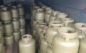 Imagem da notícia - PC-AM apreende 267 botijões de gás roubados de uma distribuidora localizada no bairro Planalto
