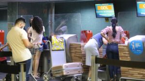 Imagem da notícia - Delegacia do Consumidor alerta sobre golpes de passagens aéreas ou pacotes turísticos praticados na internet