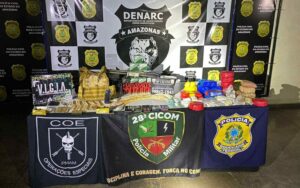 Imagem da notícia - PMAM desarticula organização criminosa e prende cinco por tráfico de drogas e porte ilegal de arma de fogo