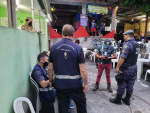 Imagem da notícia - Central Integrada de Fiscalização autua quatro estabelecimentos na capital, no domingo de carnaval