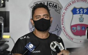 Imagem da notícia - Em Manacapuru, PC-AM prende homem por tráfico de drogas e porte ilegal de arma de fogo e munição