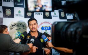 Imagem da notícia - PC-AM deflagra ação policial e prende trio por golpes envolvendo máquinas de cartão