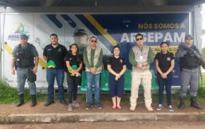 Imagem da notícia - DPV realiza panfletagem em alusão ao mês de Maio Amarelo e Laranja