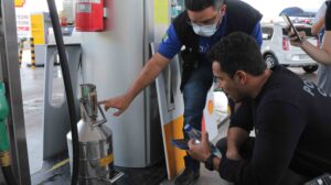 Imagem da notícia - CIF interdita postos de combustível durante fiscalizações em combate a irregularidades, em Manaus