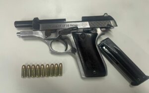 Imagem da notícia - No bairro Compensa, PMAM detém dois homens e apreende três armas de fogo