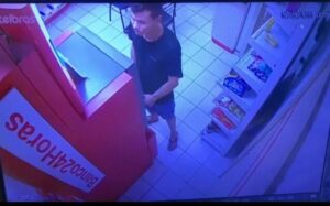 Imagem da notícia - PC-AM divulga imagem de homem procurado por roubo ocorrido na zona sul de Manaus