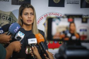 Imagem da notícia - Delegacia de Crimes contra o Idoso prende homem em flagrante por extorquir o pai