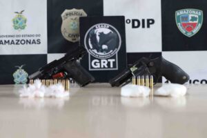 Imagem da notícia - SSP-AM prende homem com drogas e duas armas de fogo no bairro Compensa