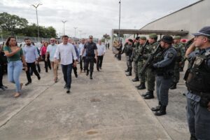Wilson Lima entrega 68 novas viaturas e mais de 4 mil equipamentos aos profissionais da Segurança Pública