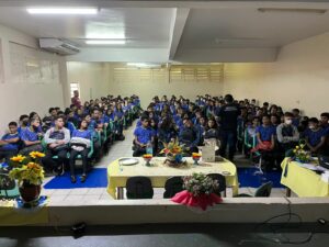 Imagem da notícia - Escola de Parintins recebe ação do DPV para 292 alunos da rede estadual de ensino