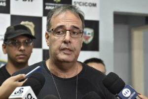 PC-AM, PMAM e SSP-AM prendem dupla por roubo praticado em estabelecimento comercial na zona oeste