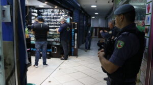 Imagem da notícia - Em janeiro, roubo a estabelecimentos comerciais apresentam redução de 20% em relação a 2022