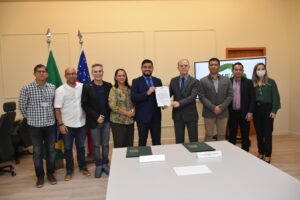 Imagem da notícia - Marco histórico: SSP-AM e UEA assinam Termo de Cooperação Técnica para implantação de observatório sobre segurança pública