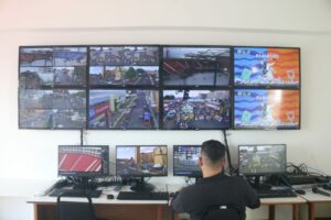 Imagem da notícia - Parintins 2023: Denúncias e chamadas de emergência devem ser realizadas para o número 092 99270-7803