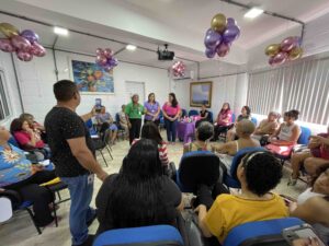 Imagem da notícia - Agosto Lilás: SSP-AM e Instituto Mãos que Criam Arte promovem dia de embelezamento em casa de apoio a mulheres com câncer