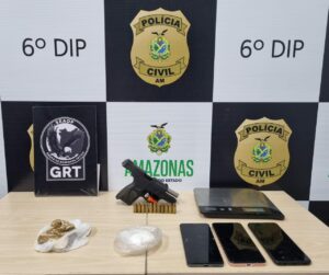 Imagem da notícia - Cidade Mais Segura: SSP-AM apreende arma de fogo, munições e drogas em flutuante de Manaus