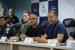 Imagem da notícia - Governo do Amazonas mobiliza órgãos estaduais para o transporte de vítimas de acidente aéreo em Barcelos