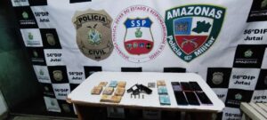 Imagem da notícia - Em operação integrada, PMAM e PC-AM prendem em flagrante suspeito de praticar roubo à lotérica, em Jutaí