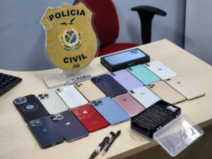 Imagem da notícia - Homem é preso em posse de celulares oriundos de roubos e furtos, avaliados em mais de 90 mil reais
