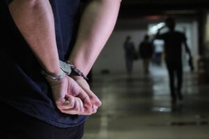 Imagem da notícia - Foragido é identificado e preso ao solicitar inscrição no CPF para solicitar Carteira de Identidade Nacional