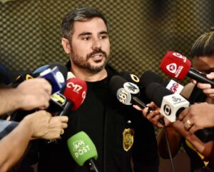 Imagem da notícia - PC-AM prende trio por envolvimento em furto a clínica na avenida Joaquim Nabuco, avaliado em R$ 300 mil