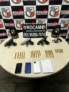 Imagem da notícia - PMAM prende quatro homens por porte ilegal de arma de fogo na zona centro-oeste de Manaus
