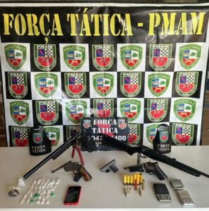 Imagem da notícia - Hórus/Fronteira Mais Segura: Força Tática apreende cinco armas, munições e drogas no Careiro Castanho