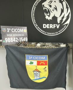 Imagem da notícia - PMAM prende foragido com arma e droga e apreende veículo clonado com auxílio do “Paredão” 