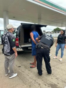 Imagem da notícia - Polícia Civil prende homem investigado por tentar sequestrar criança em Parintins