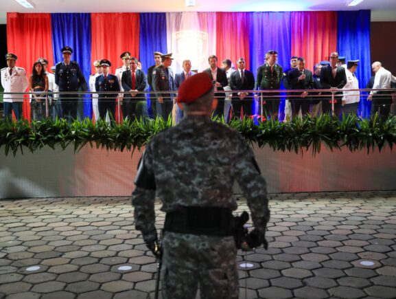 Homenagens marcam solenidade de 187 anos da Polícia Militar do Amazonas