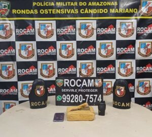Imagem da notícia - PMAM prende três homens por envolvimento com tráfico de drogas