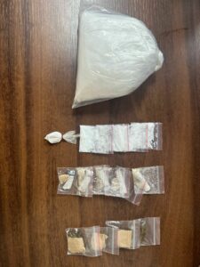 Imagem da notícia - Polícia Militar do Amazonas apreende adolescente de 17 anos que vendia drogas