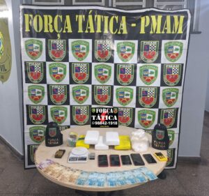 Imagem da notícia - Polícia Militar do Amazonas prende dupla com cinco tabletes de entorpecentes durante patrulhamento, na zona leste