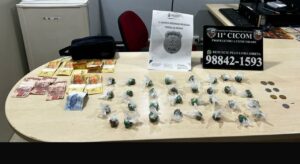 Imagem da notícia - PC-AM e PMAM prendem homem com drogas e dinheiro na zona leste de Manaus