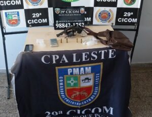 Imagem da notícia - Polícia Militar do Amazonas apreende 75 trouxinhas de oxi, duas armas de fogo, munições e prende homem