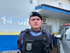Imagem da notícia - Polícia Militar do Amazonas prende sexteto e apreende três armas longas e drogas durante patrulhamento na zona leste