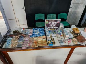 Imagem da notícia - Em Tefé, PMAM prende três homens e apreende dois adolescentes por envolvimento com tráfico de drogas