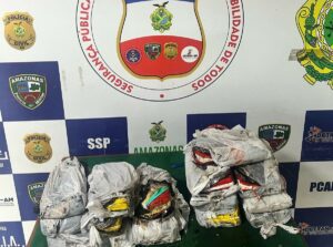 Imagem da notícia - Base Arpão 1: Mulher é presa em flagrante com 15 tabletes de drogas em Coari