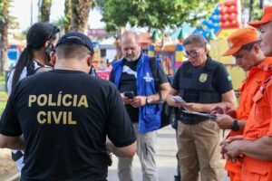 Imagem da notícia - Carnaval na Floresta: CIF fiscaliza cinco locais e encerra um bloco de rua que funcionava de forma irregular