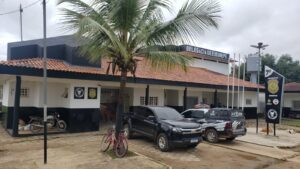 Imagem da notícia - PC-AM prende homem por latrocínio de jovem que dormia em embarcação em Eirunepé