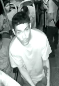 Imagem da notícia - PC-AM divulga imagens de três homens suspeitos de roubo a ônibus do transporte público em Manaus