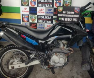 Imagem da notícia - Polícia Militar do Amazonas prende homem que conduzia veículo com restrição de furto