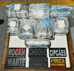 Imagem da notícia - Base Arpão 1: Em duas ações distintas, PMAM apreende 17 kg de drogas escondidas em bagagens